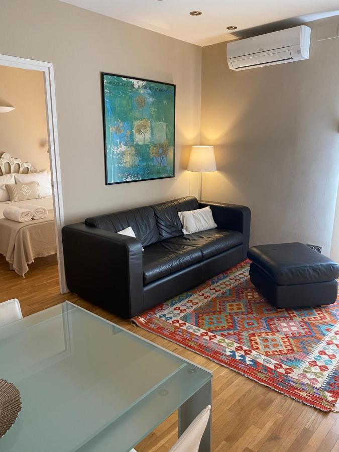Petit Rossello Apartment Barcelona Exterior photo